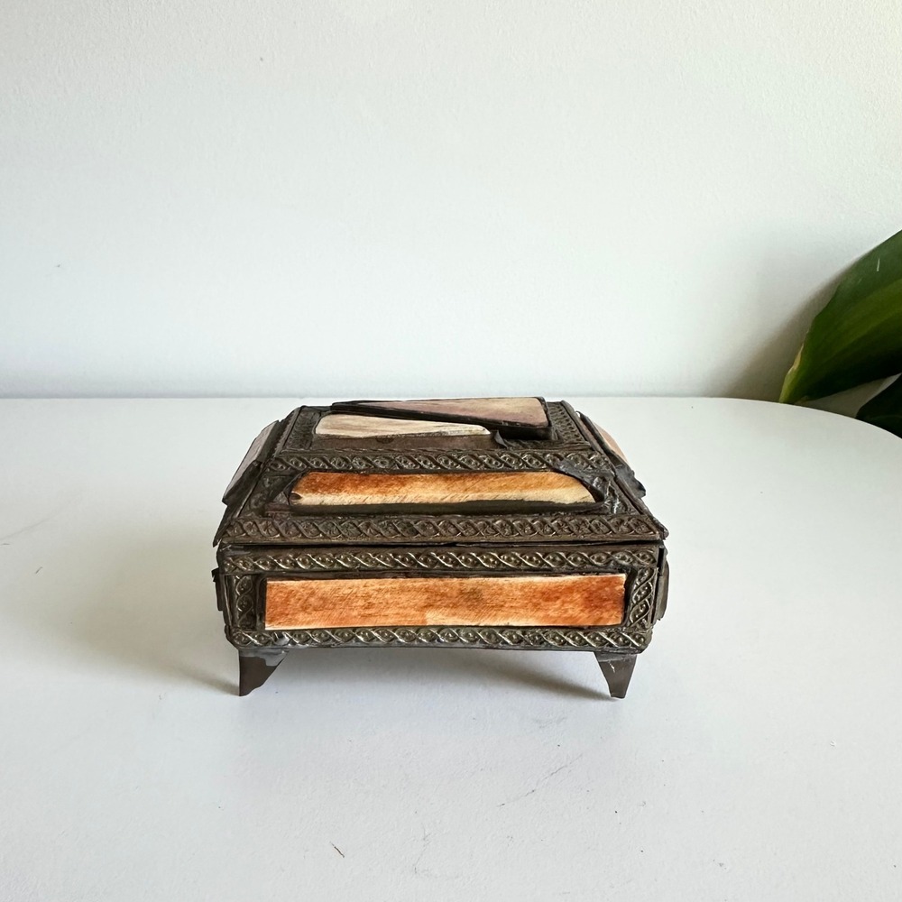 Vintage Footed Trinket Box Metal Filigree Bone Horn Inlay Hinged Jewelry Chest